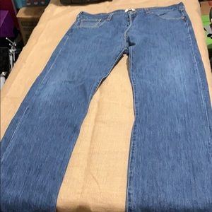 Men’s Levi blue jeans straight leg
